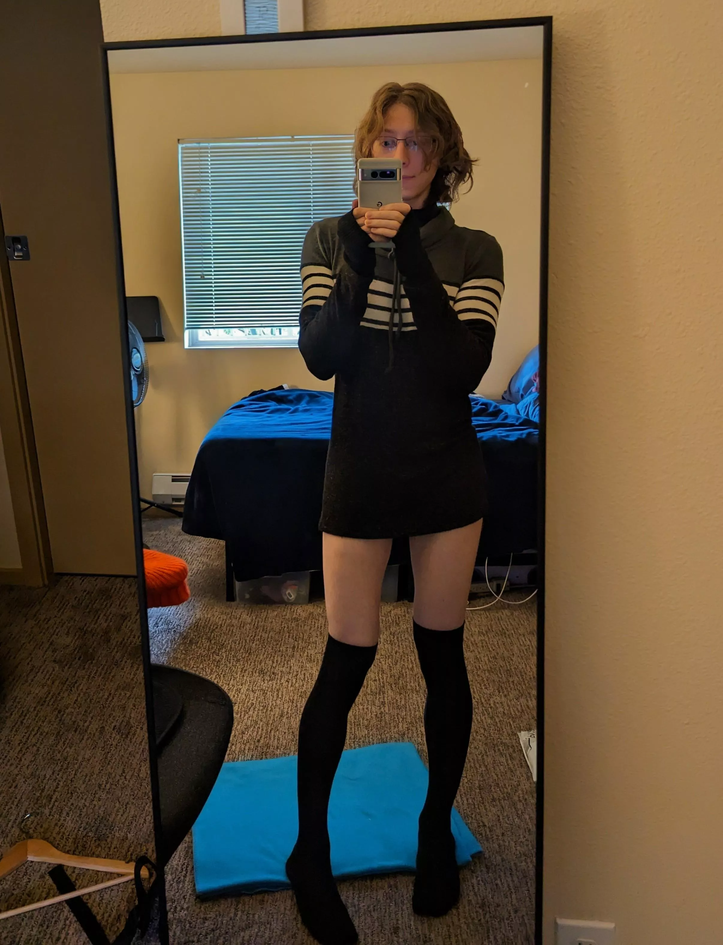 got a new top ^^ posted by catkaldir