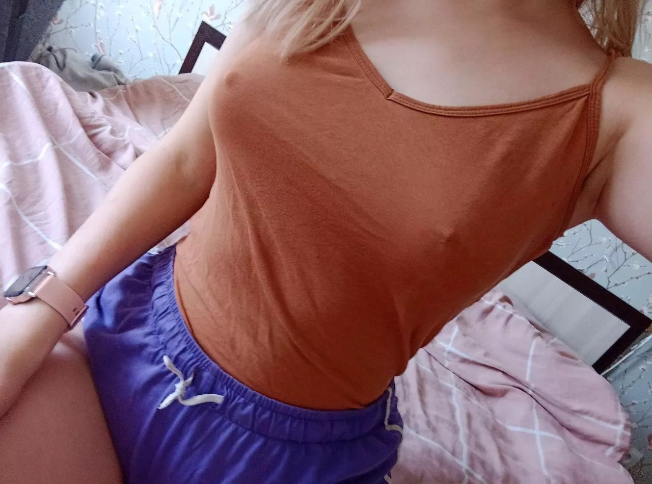 Hope you have a good Friday! posted by pixiiie_chloe