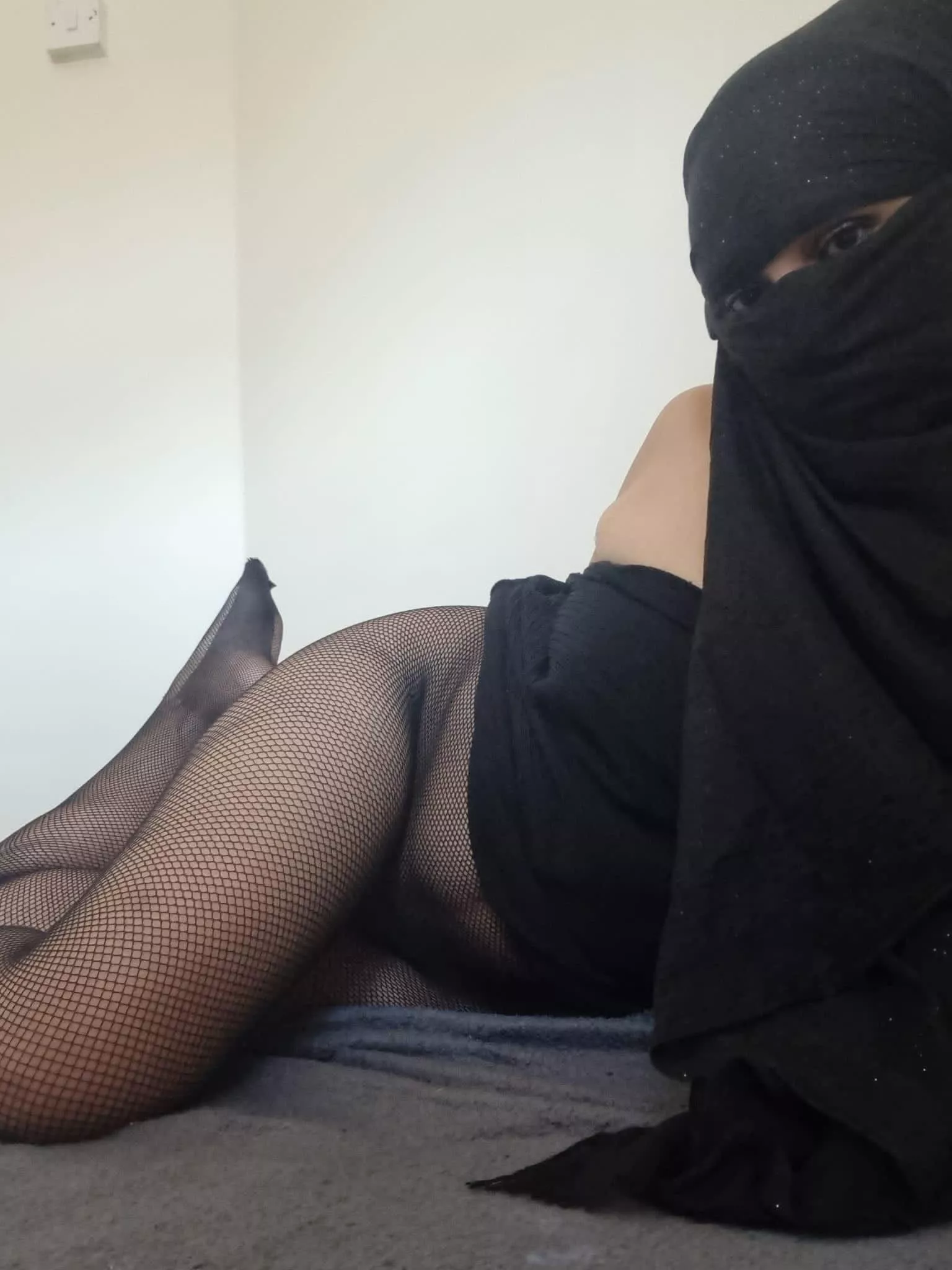 Horny Arab mom gone wild i need to play with you Taboo😳🧕😈💁🏻‍♀️ posted by Taboo_Mistress