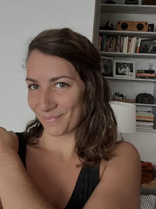 I don’t want to work 💁🏻‍♀️ [f] by maplesyrup_girl