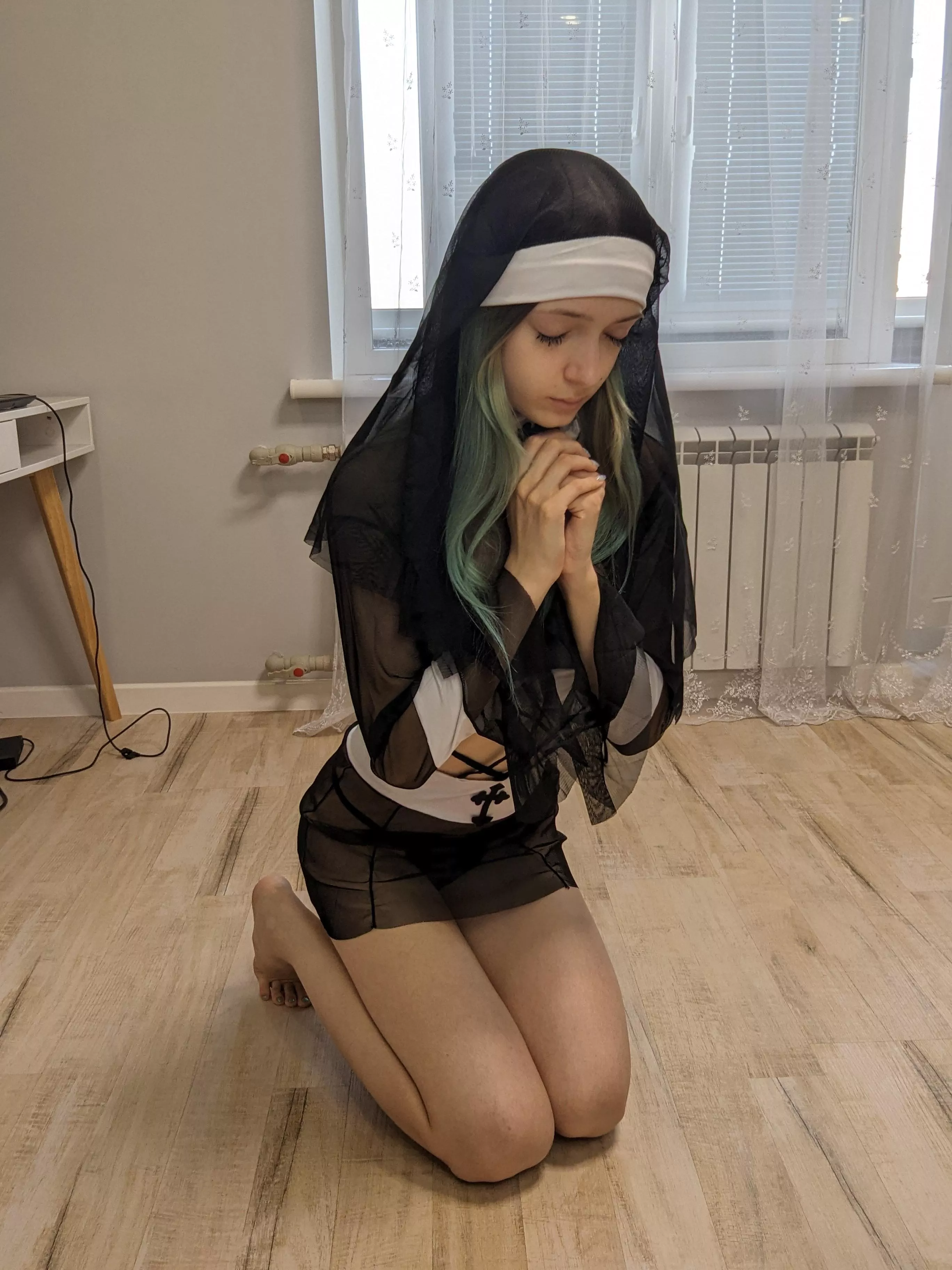 I pray until my knees turn red posted by obovatemuhammad