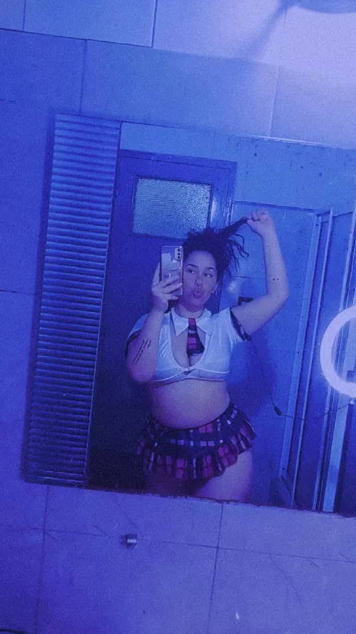 I'm going to take a shower and take off my uniform. by roows427