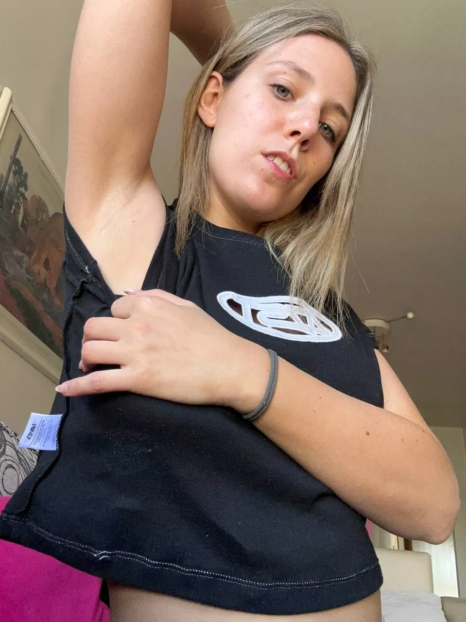 Is my armpit nice enough for you to worship? posted by amusedmarshmallows