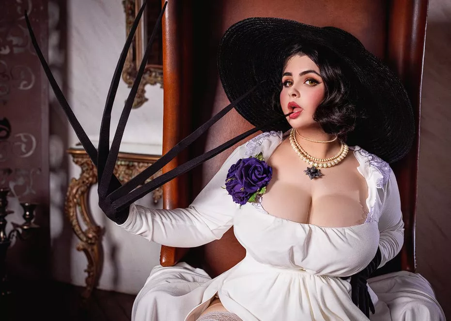 Lady Dimitrescu (Resident Evil Village) by Bunnie_wifey posted by Bunnie_wifey