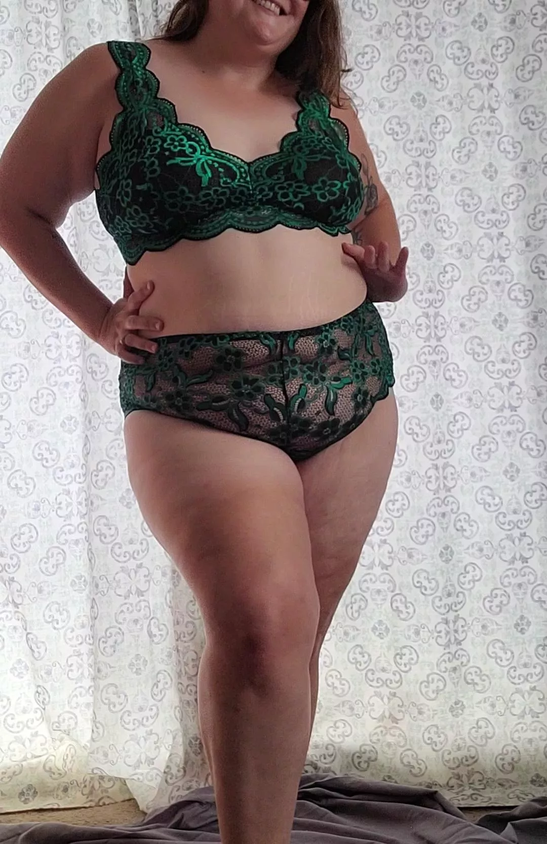 Look at those CURVES posted by Frecklefriend