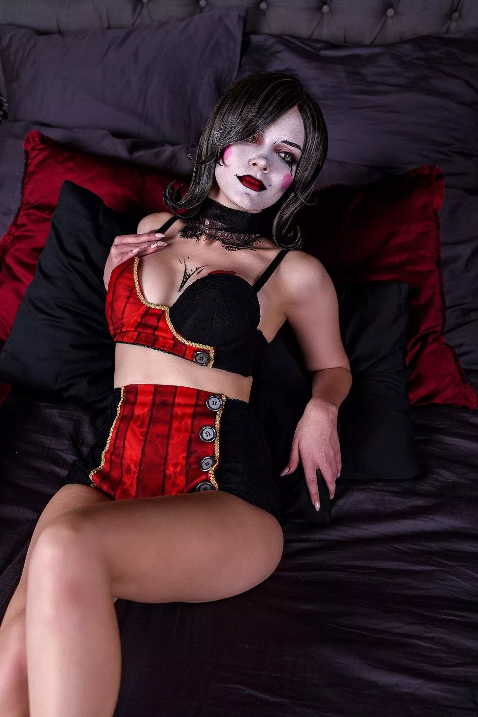 Mad Moxxi cosplay by Evenink posted by irina_sabetskaya