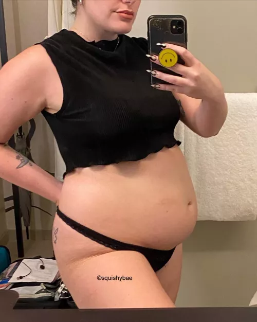 So round 🥺 by squishy_bae