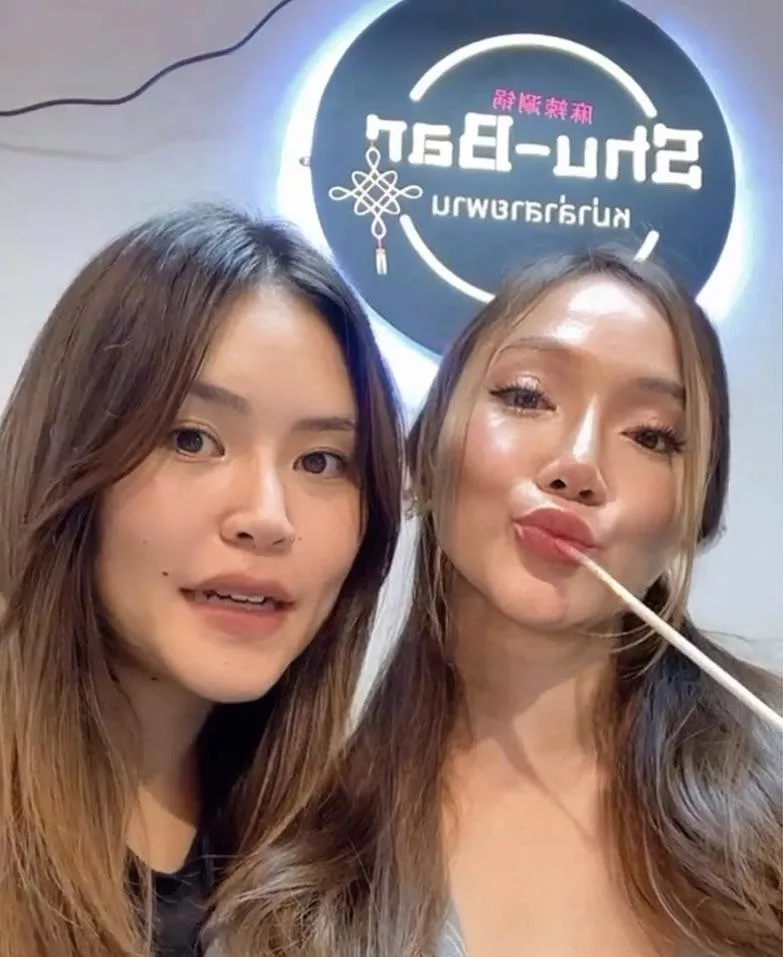 Thai babes [2] posted by Maxcam99