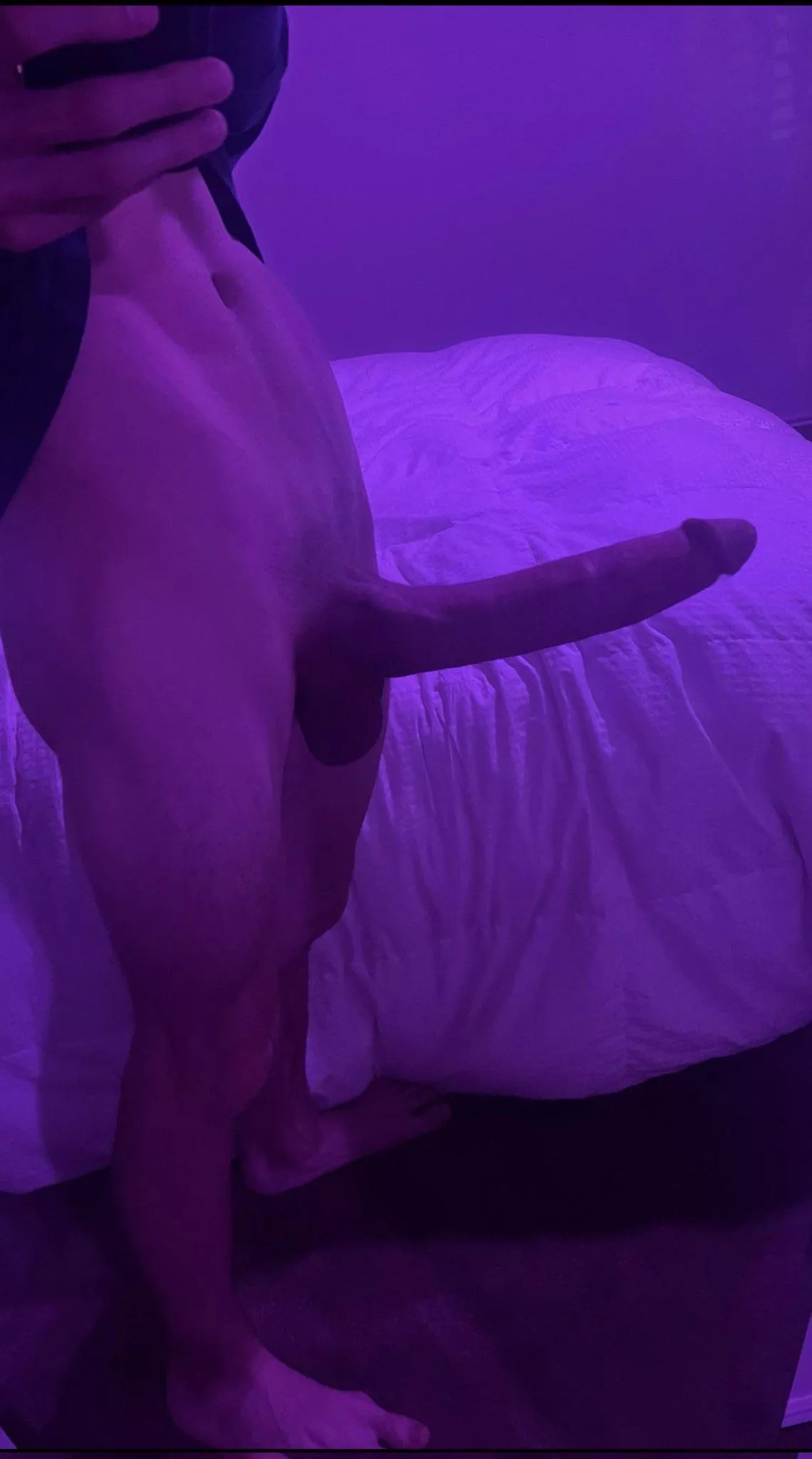 Upvote if I’m bigger posted by BigVenomD