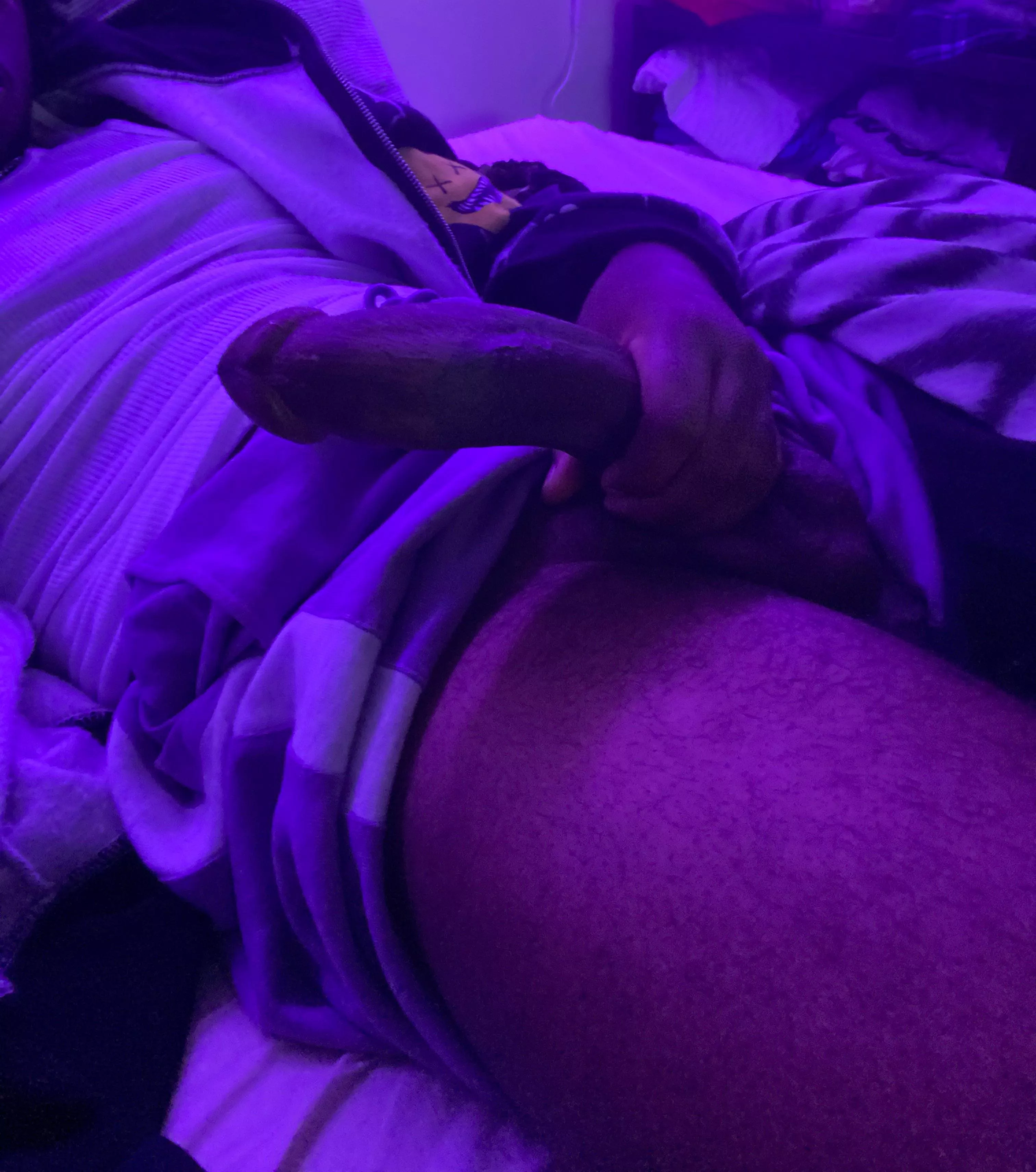 who gon suck this dick posted by hrnyblckbull