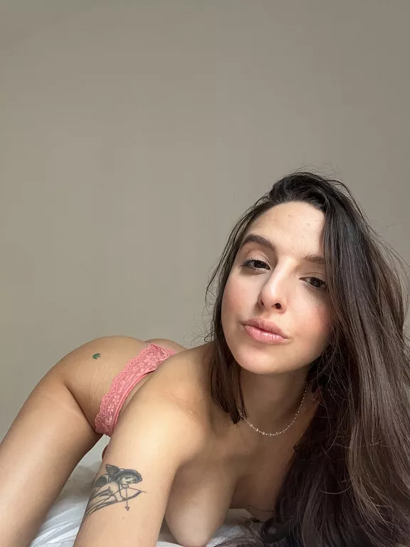 Would you ever taste a petite teen w hangers? posted by Lara_Sanders