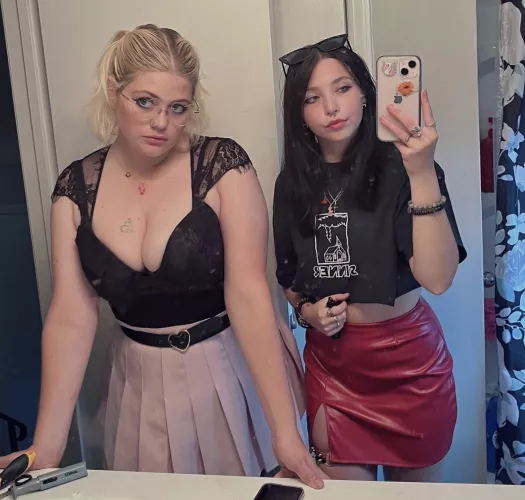 [2] Which do you choose? by Blitz101r