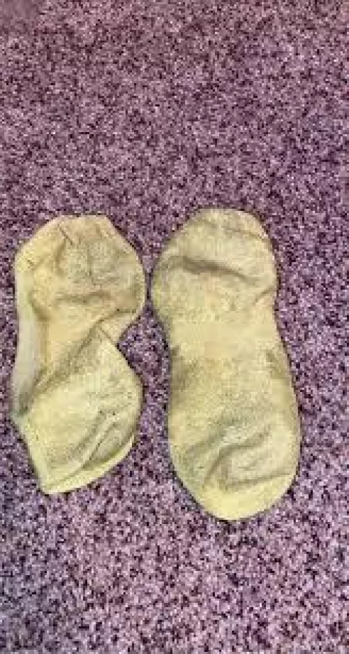 5 days wear [for sale] DMs open by soothingsolesbymimi