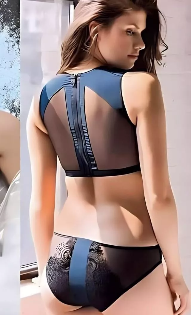 Alexandra Daddario posted by Quick_Presentation11