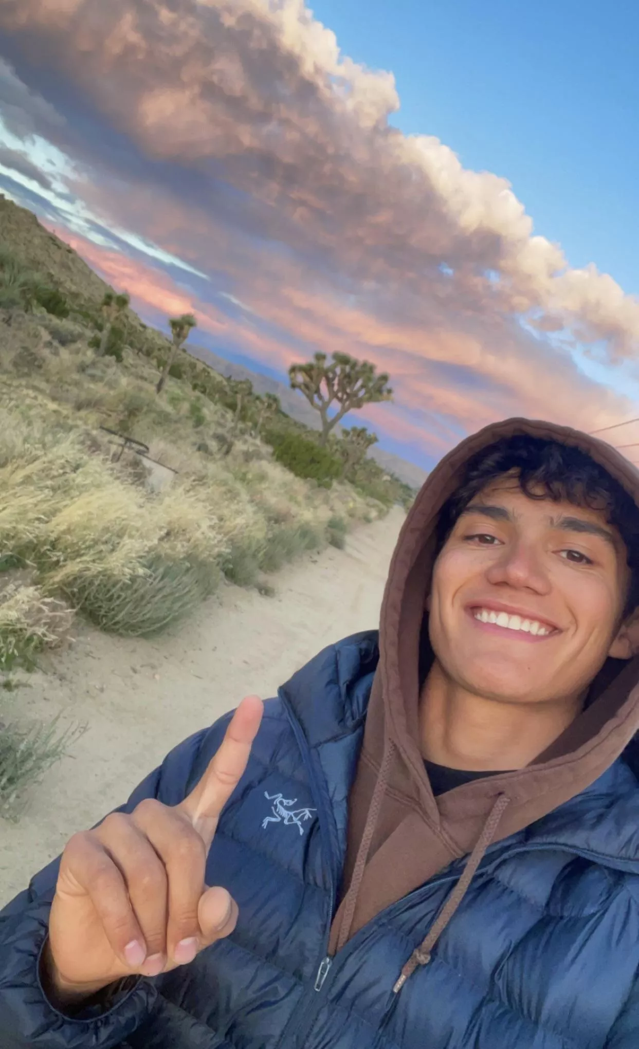 Awesome hike this evening 😁 posted by sklyv219