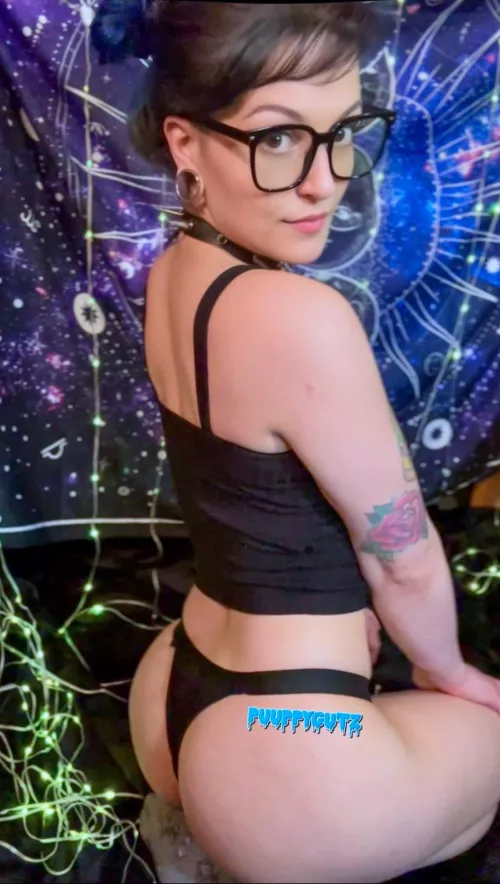 Cute and psychotic hashtag justgirlythingz by puuppygutz