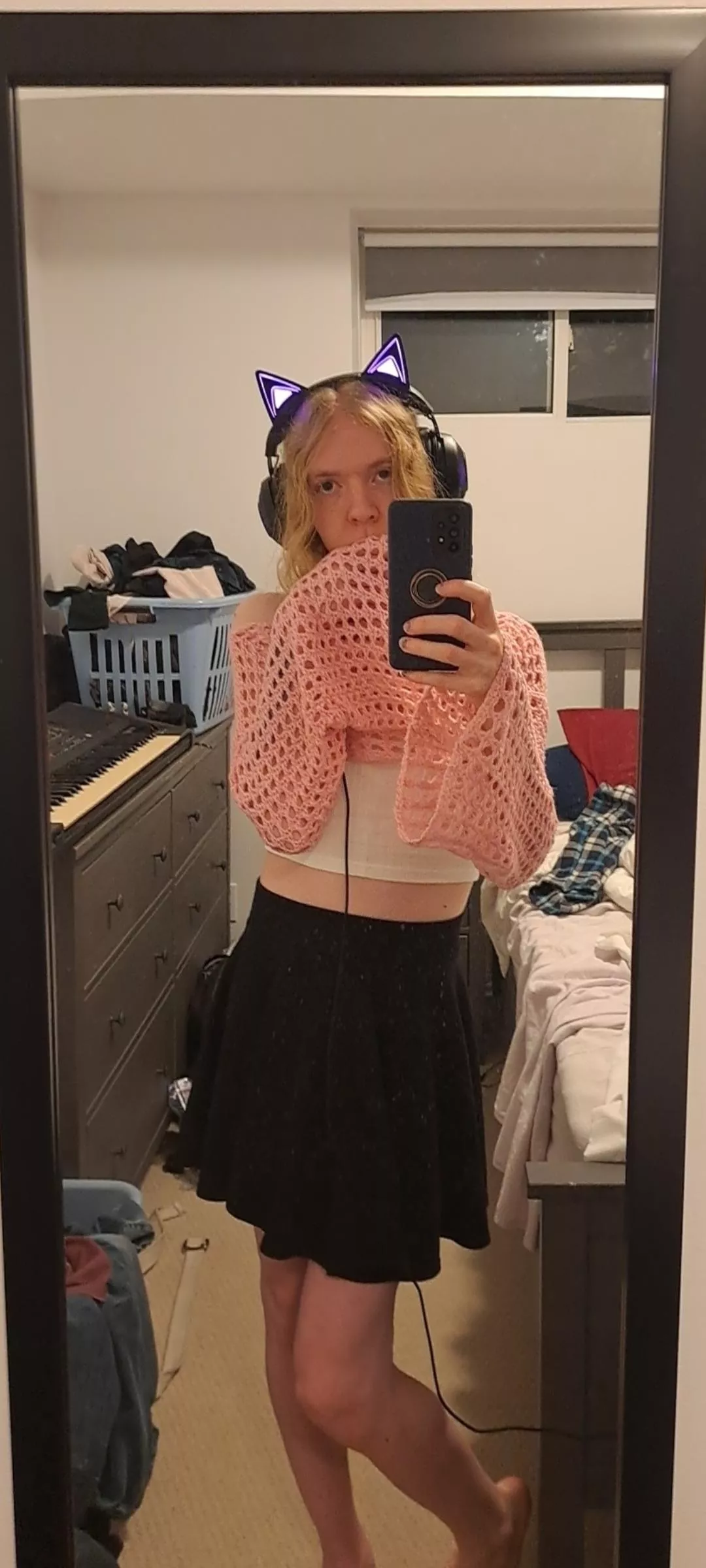 Feeling shy today do I look cute? posted by Omoport