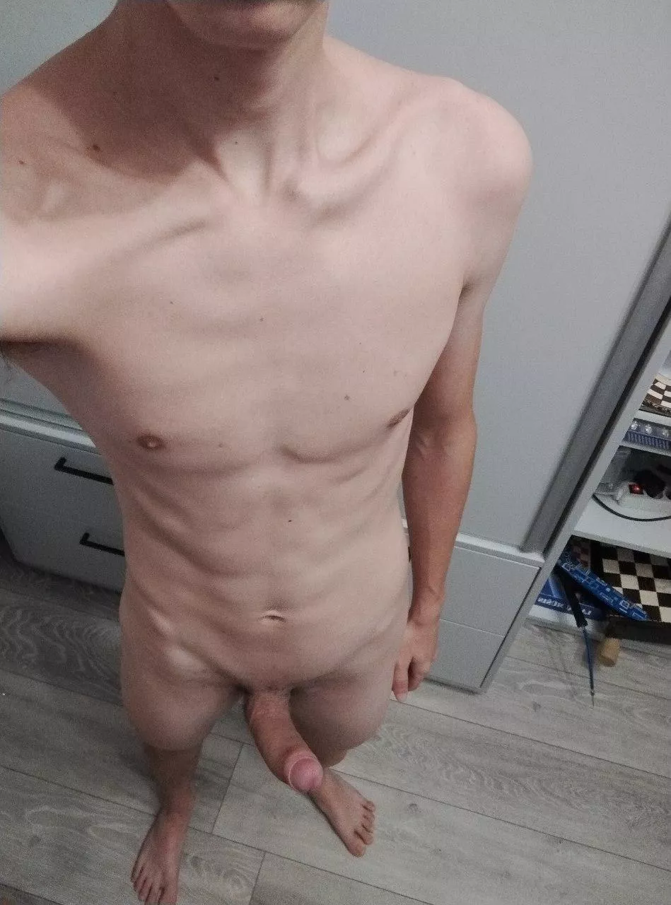 Gf wanted bush trimmed, what you think? posted by chimkenNUGGET0