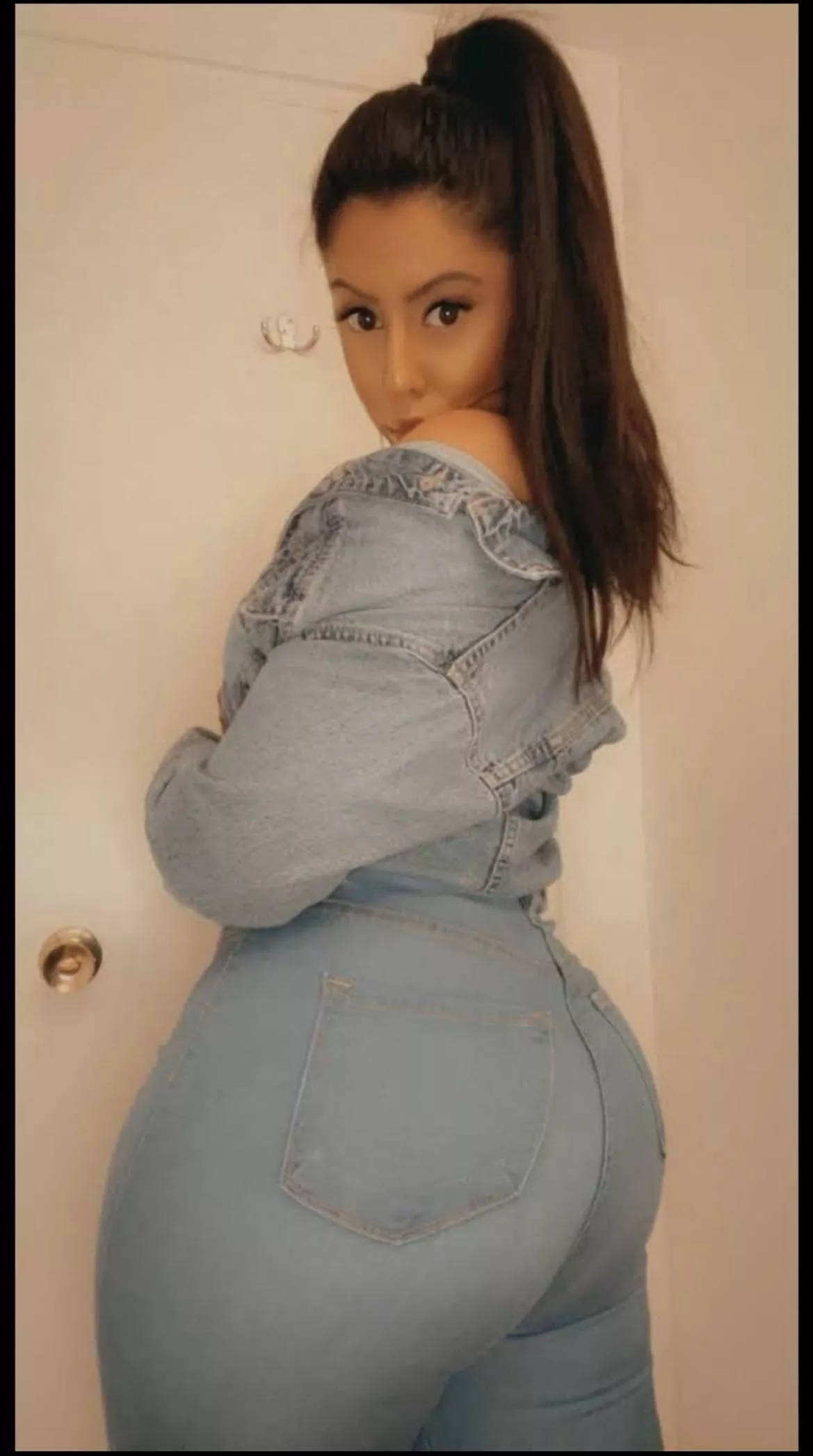 God damn 🥵 posted by Original_Culture1510