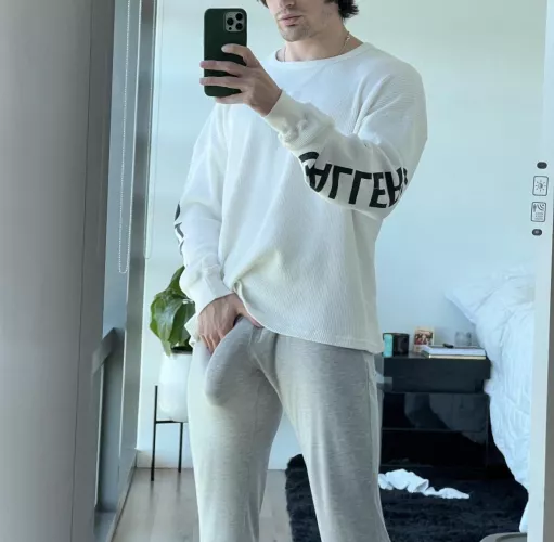 Guess who’s back to make your Saturday night better by Comprehensive-Job177