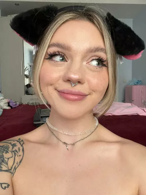 Hey, sir! It's been a while since you fed your cat by rhinalwessex96