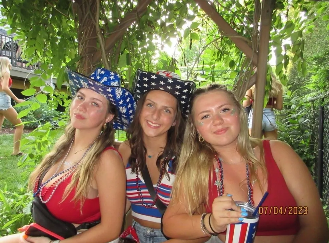 Left is out of their league posted by Bbaassttiiaaaann