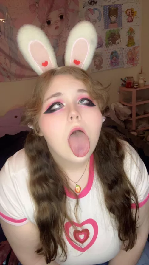 Let me be your chubby bunny babe 🥵💕 by honeyheartfluff