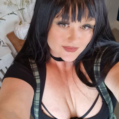 My first post here. Happy Sunday 😊 by MissMollyBBW