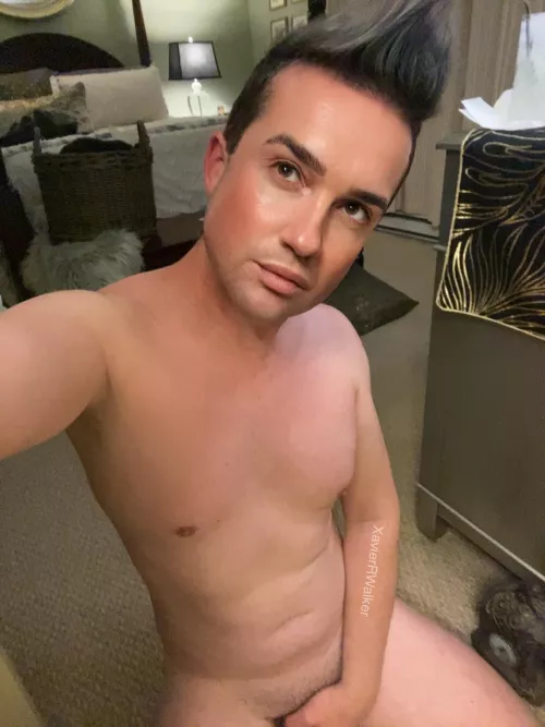 (NSFW)On my knees boys! What’s happening 🫣 by XavierRWalker