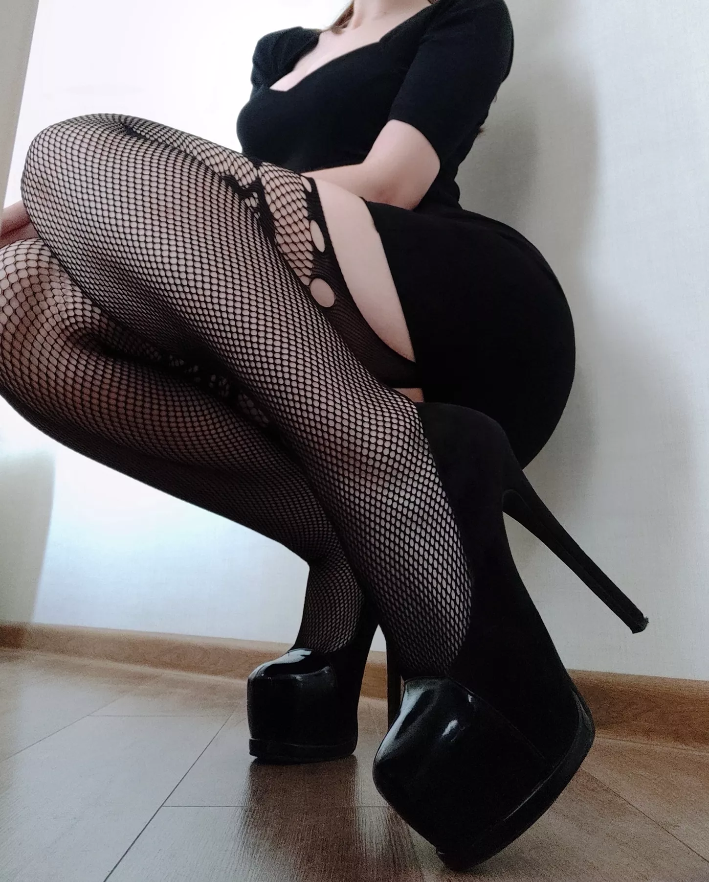 Sexy black posted by SweetieAlyona