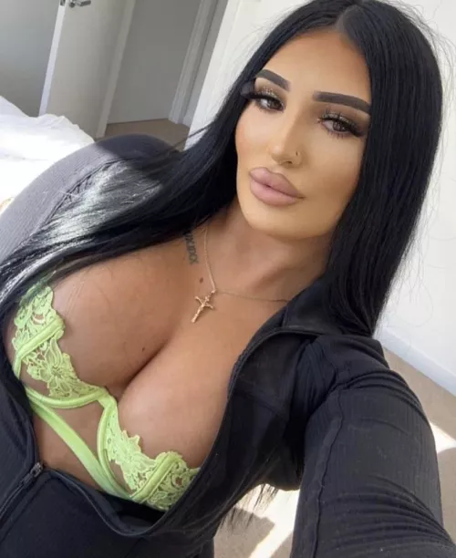 Stunning by Mason_beast99