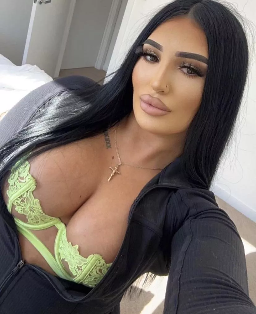 Stunning posted by Mason_beast99