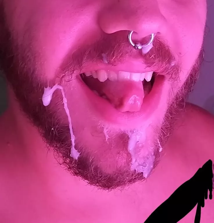 Tell me wat u think posted by hangrycumslut