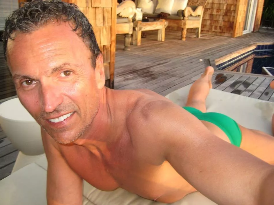 Tight posted by LucasYYZ