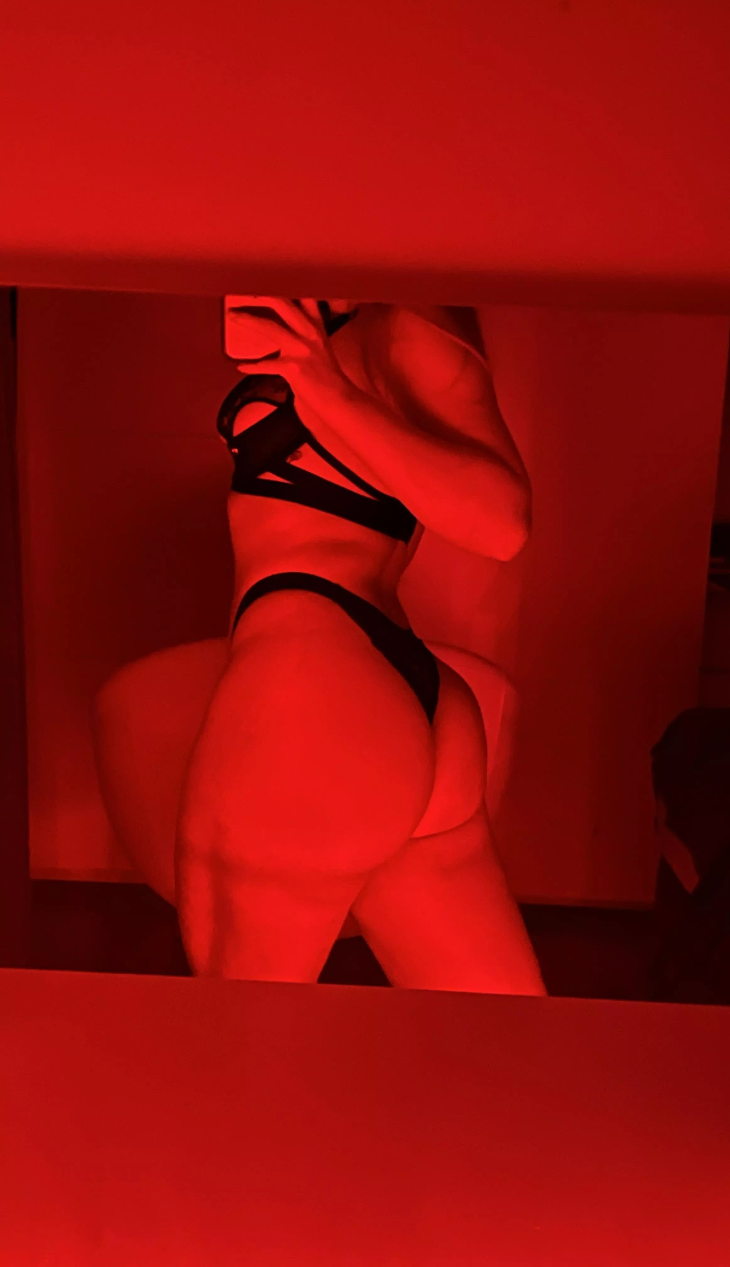 whats the first thing you think about after seeing this huge booty posted by ColossalSewing