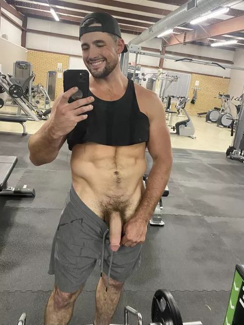 Would you suck my dick at the gym? by xlcowboy