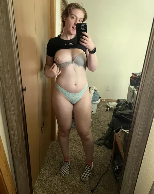 A little peak underneath [f] by adorablelilli