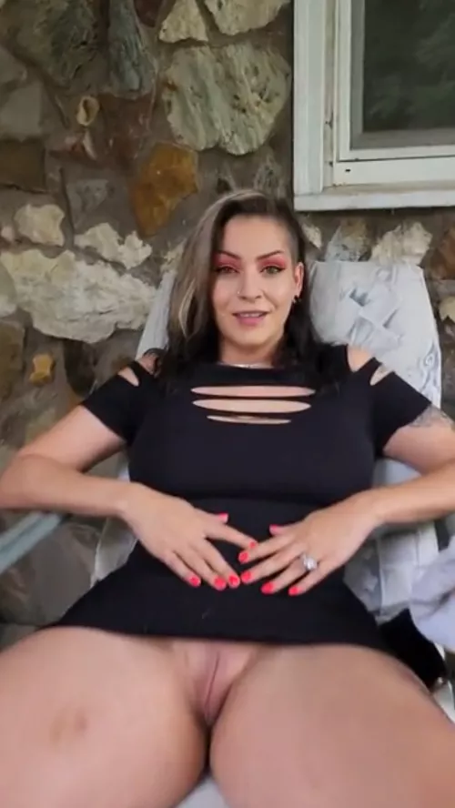 A quik video before we went out to our favorite bar in omaha by EshaMarduk