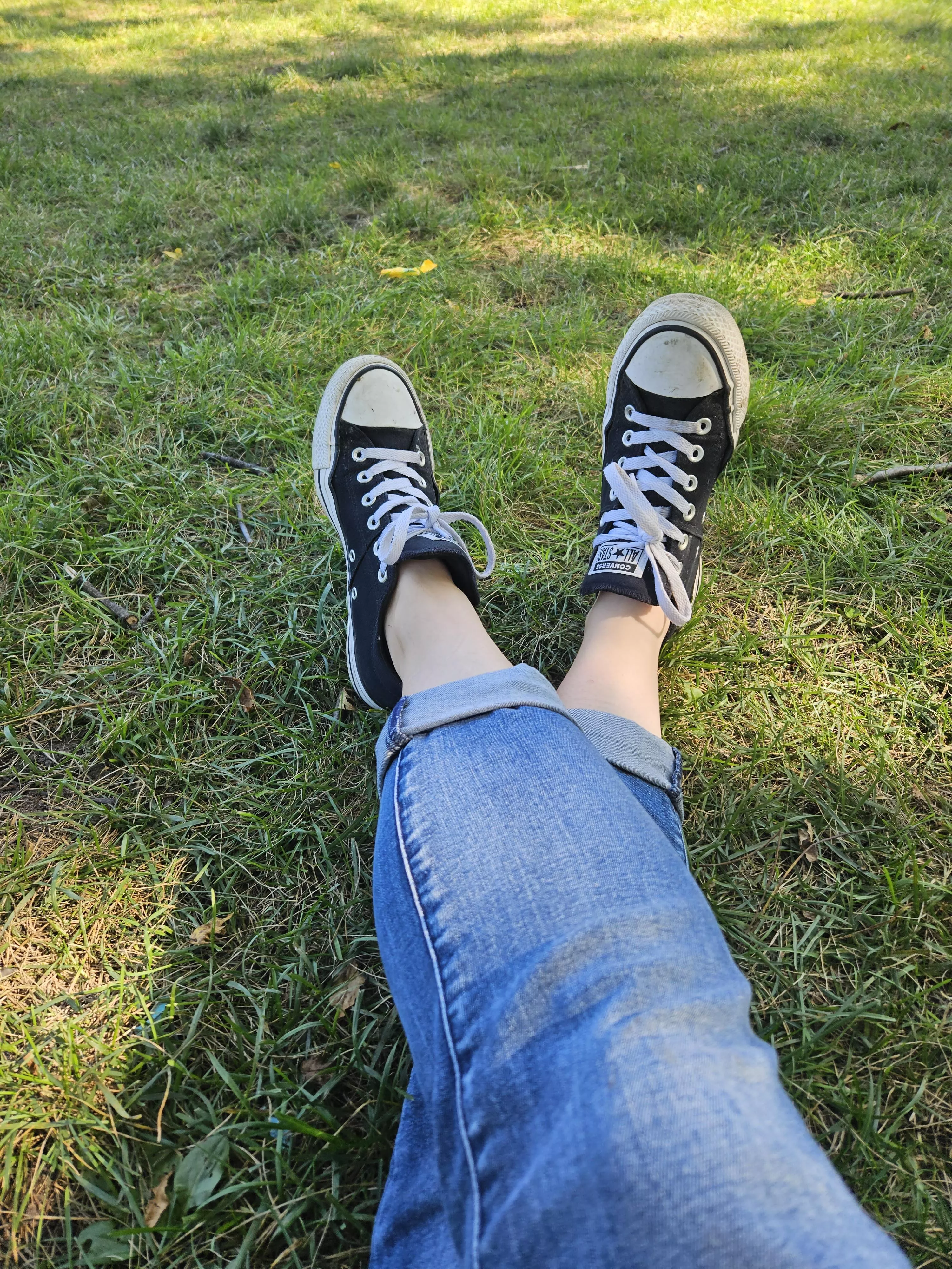 Beautiful day for wearing Converse in the park posted by willcumforpopplers