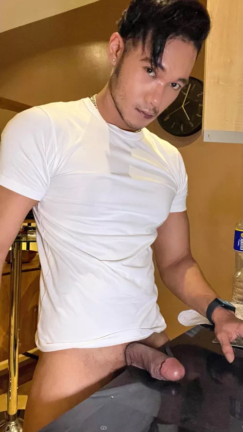 Come home soon, your dinner is waiting for you 🍽️ by A_Stroker