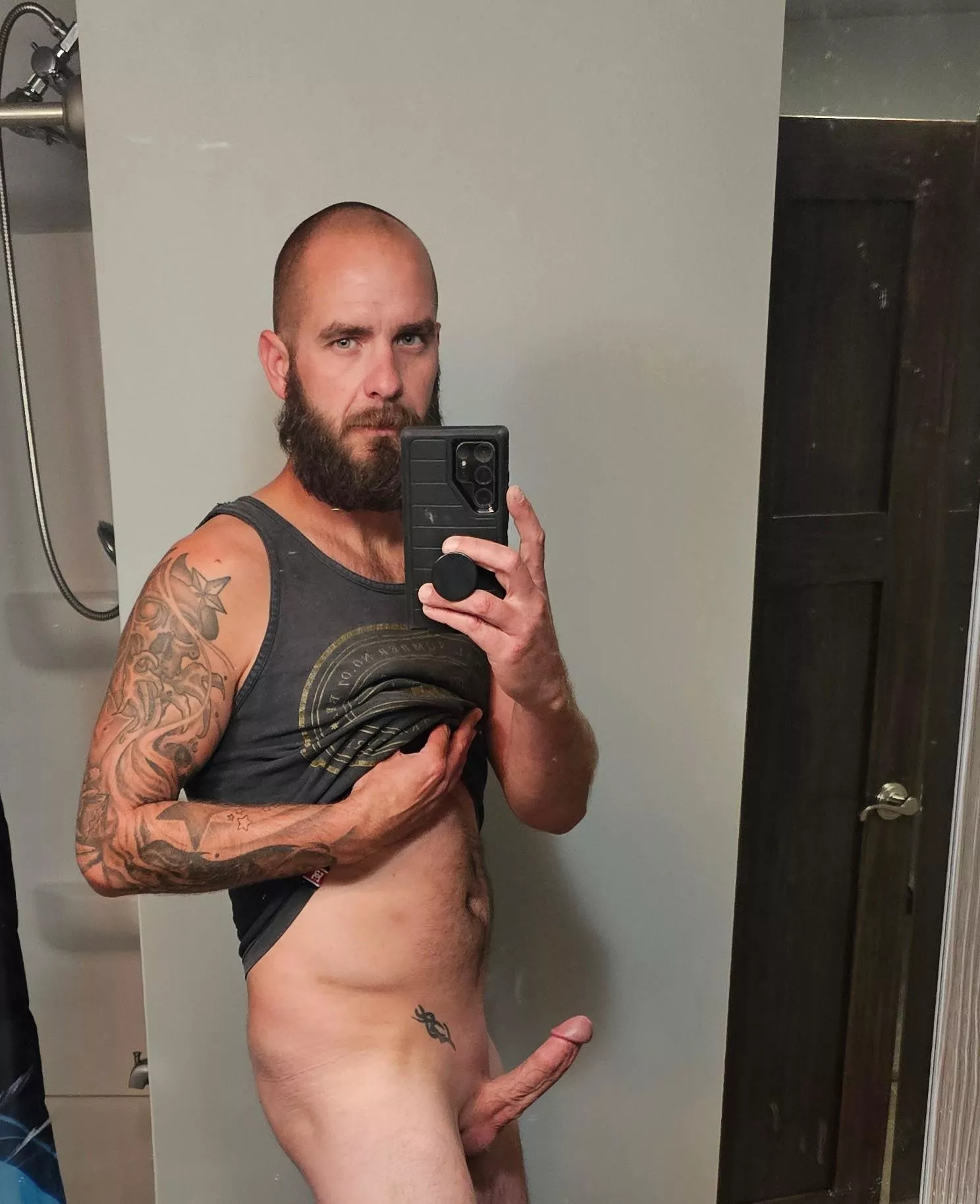 I hope you like it rough....😈 posted by Urnextdoorneighbors