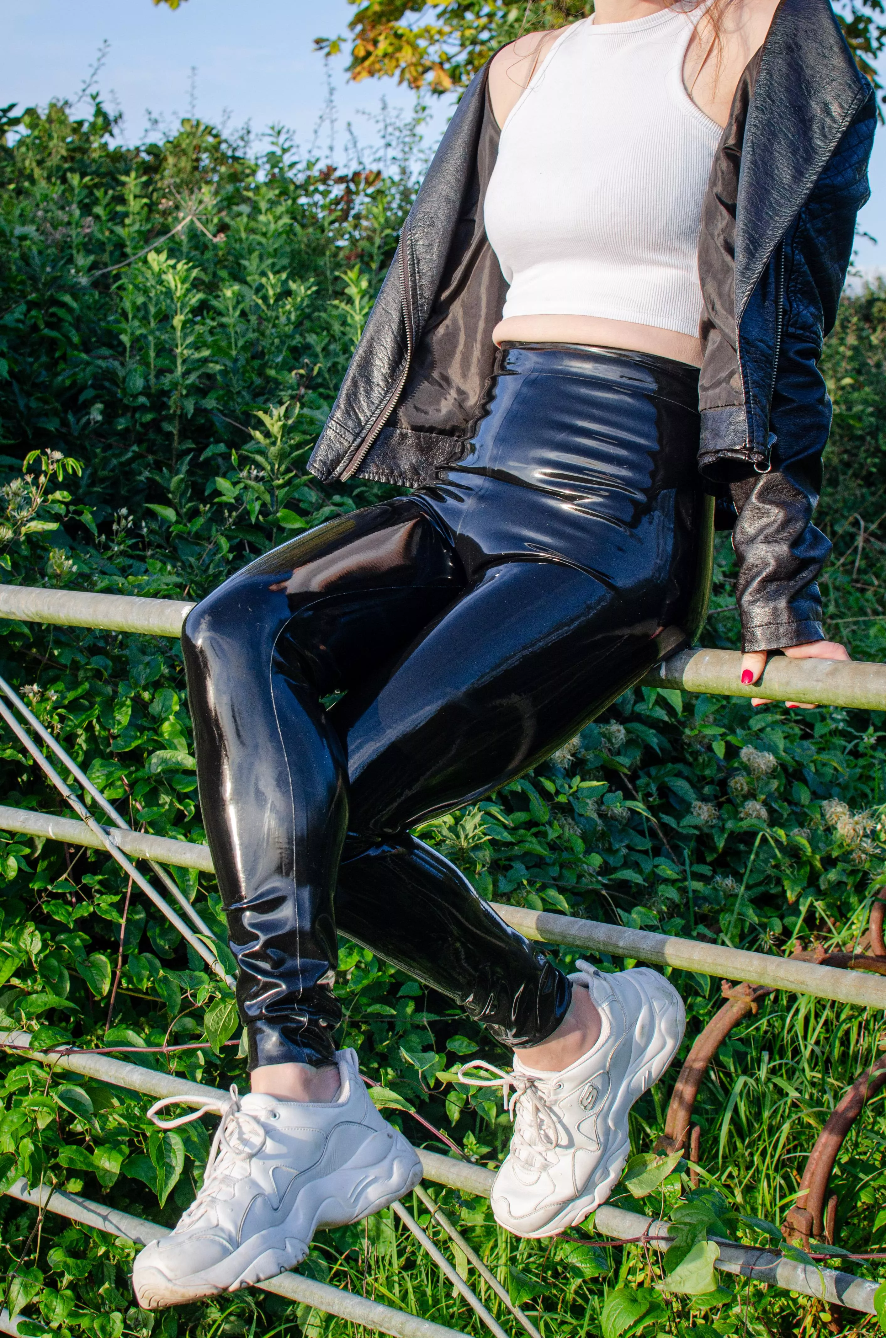 I need to do more outdoor latex before it gets too cold posted by MissBustee