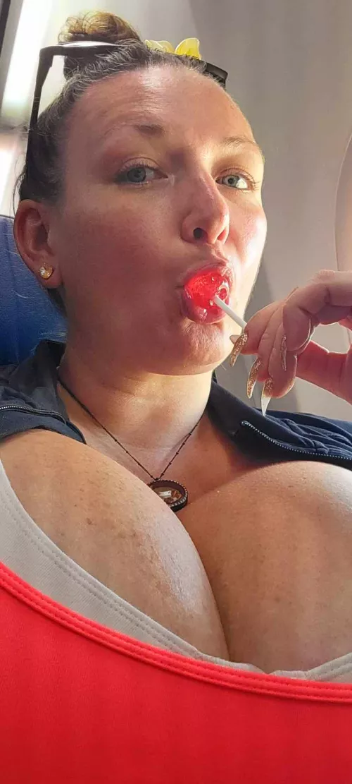 I wish they were bigger. by avalonxoxo_2k