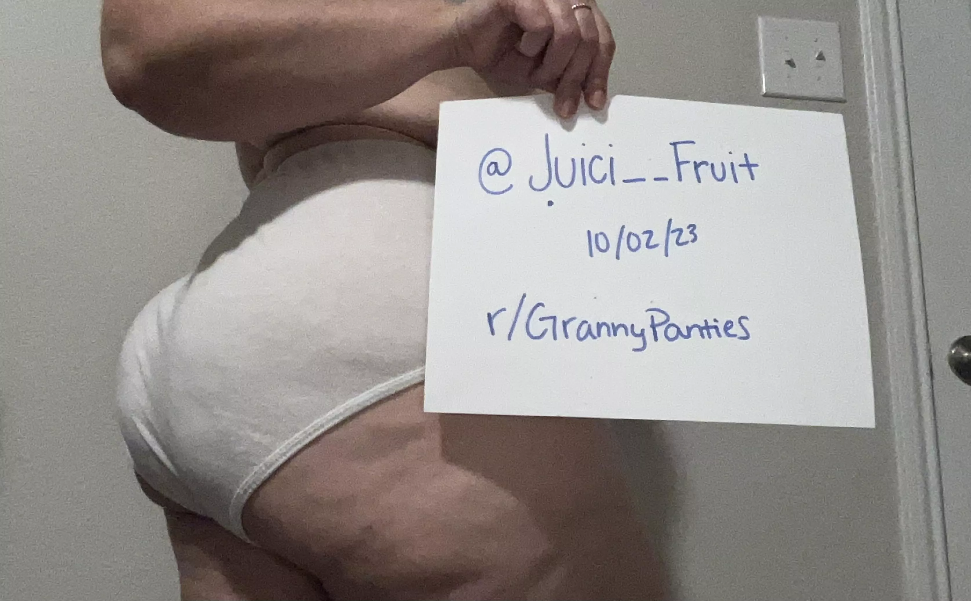 I’m the real deal✅ posted by Juici__Fruit