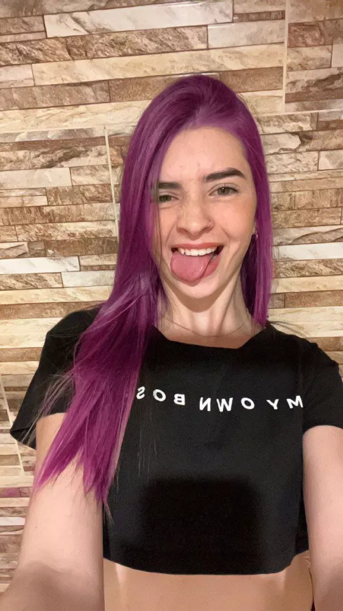 I'm thinking about changing it to red, what do you think? by aRPHEsin