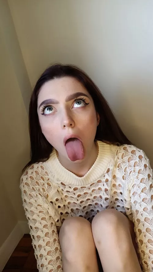 I'm waiting for you to feed me your sperm by kinky_pixie_Olha