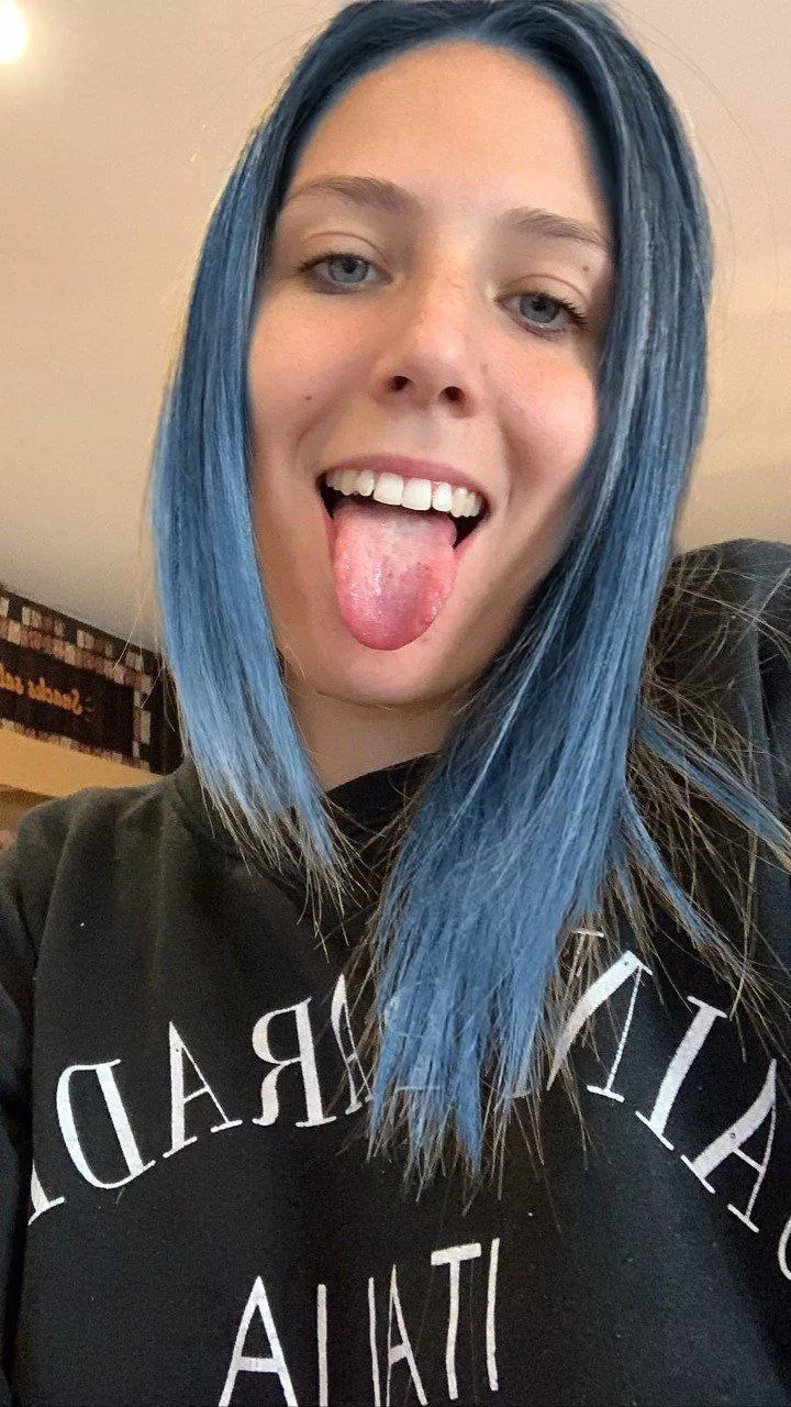 Is blue a nice color or should I change it? posted by amusedmarshmallows