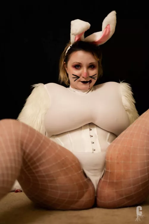 Killer rabbit of Caerbannog cosplay by Krueldy