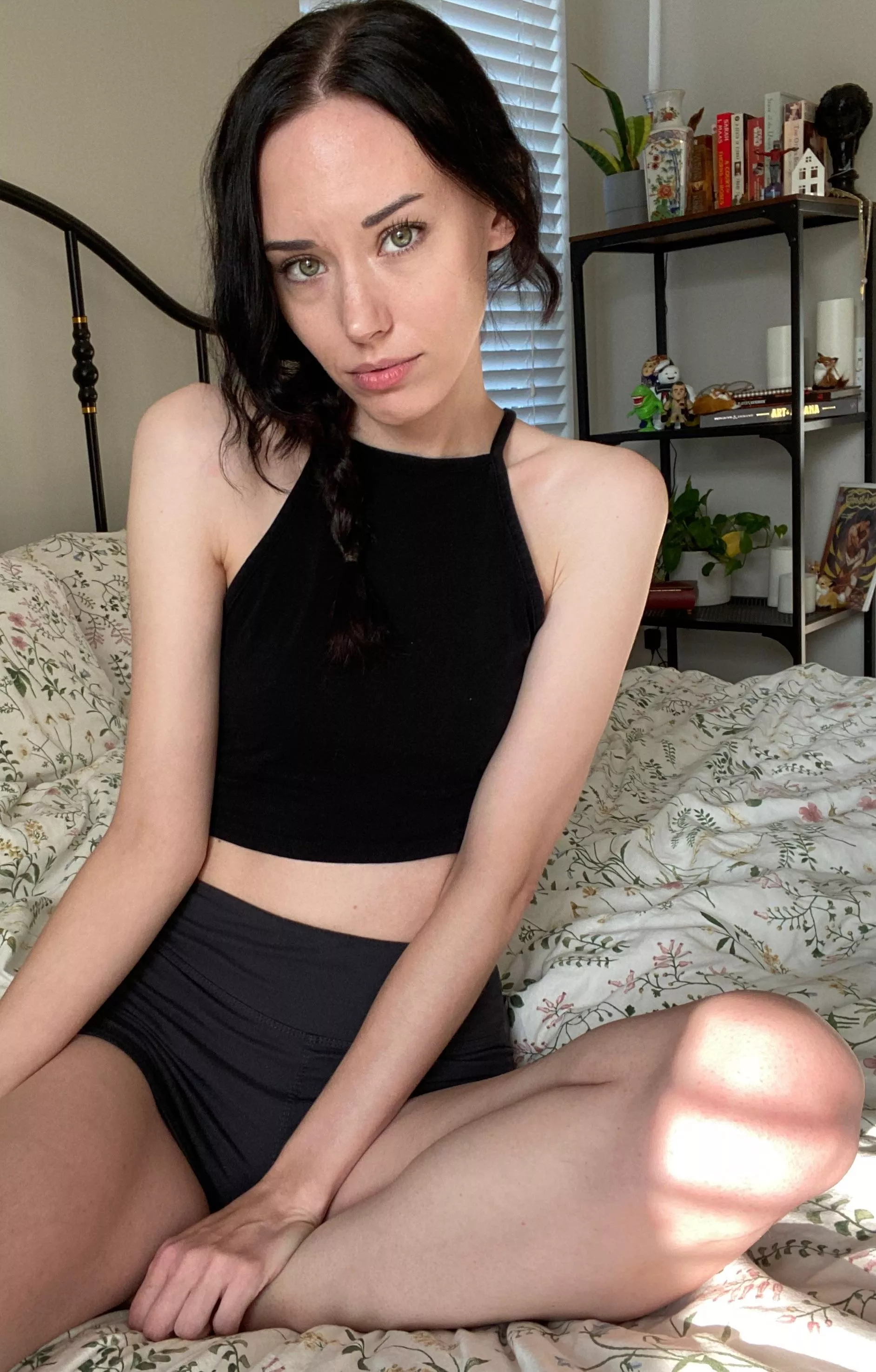 Ready [f]or hot yoga posted by aemiliusfox