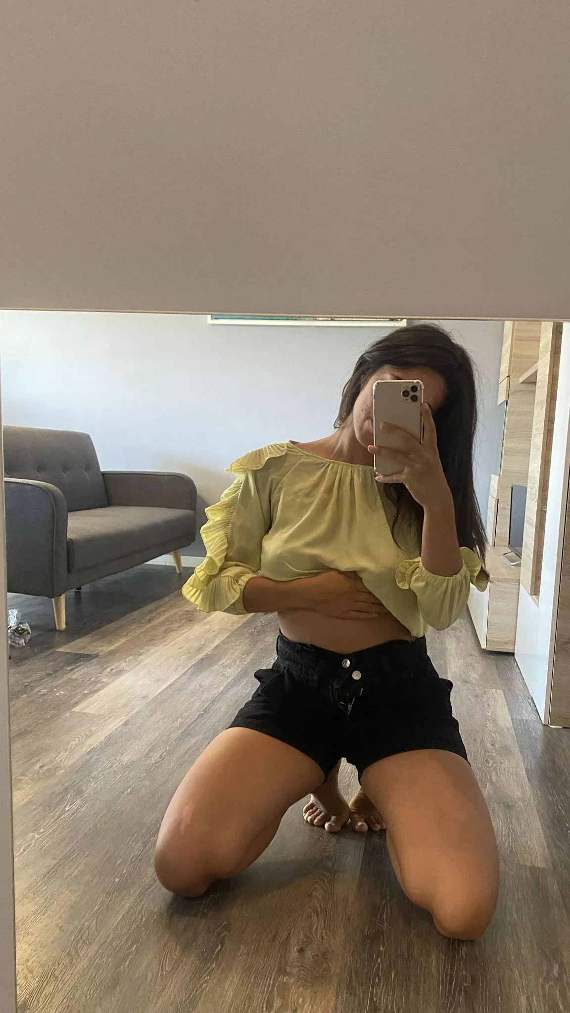 Sexy but yet not vulgar, not needed F19 posted by little__devill